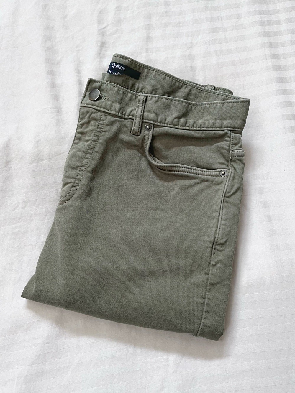 Quince | Comfort Stretch Traveler Straight Leg Pants | Olive Green | 30x30